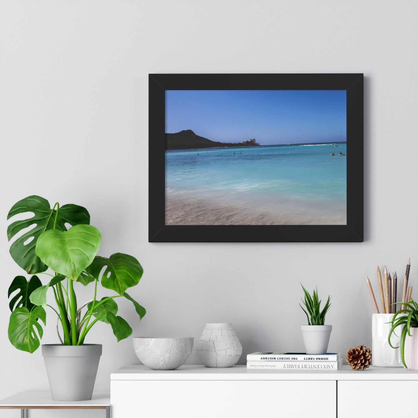 Hawaiian Serenity: Tranquil Ocean Waves - Framed Photography Print