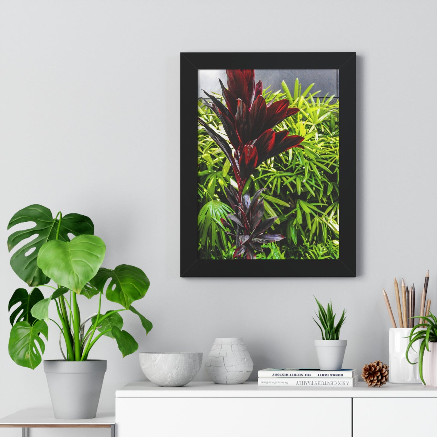 Tropical Elegance: Vibrant Hawaiian Plant - Photography Print
