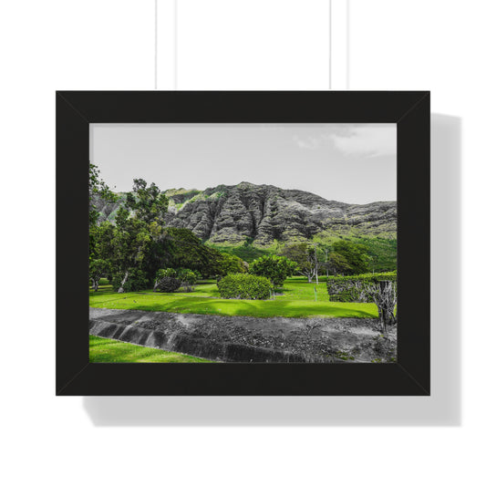 Hawaiian Majesty: Stunning Mountain Range - Framed Photography Print