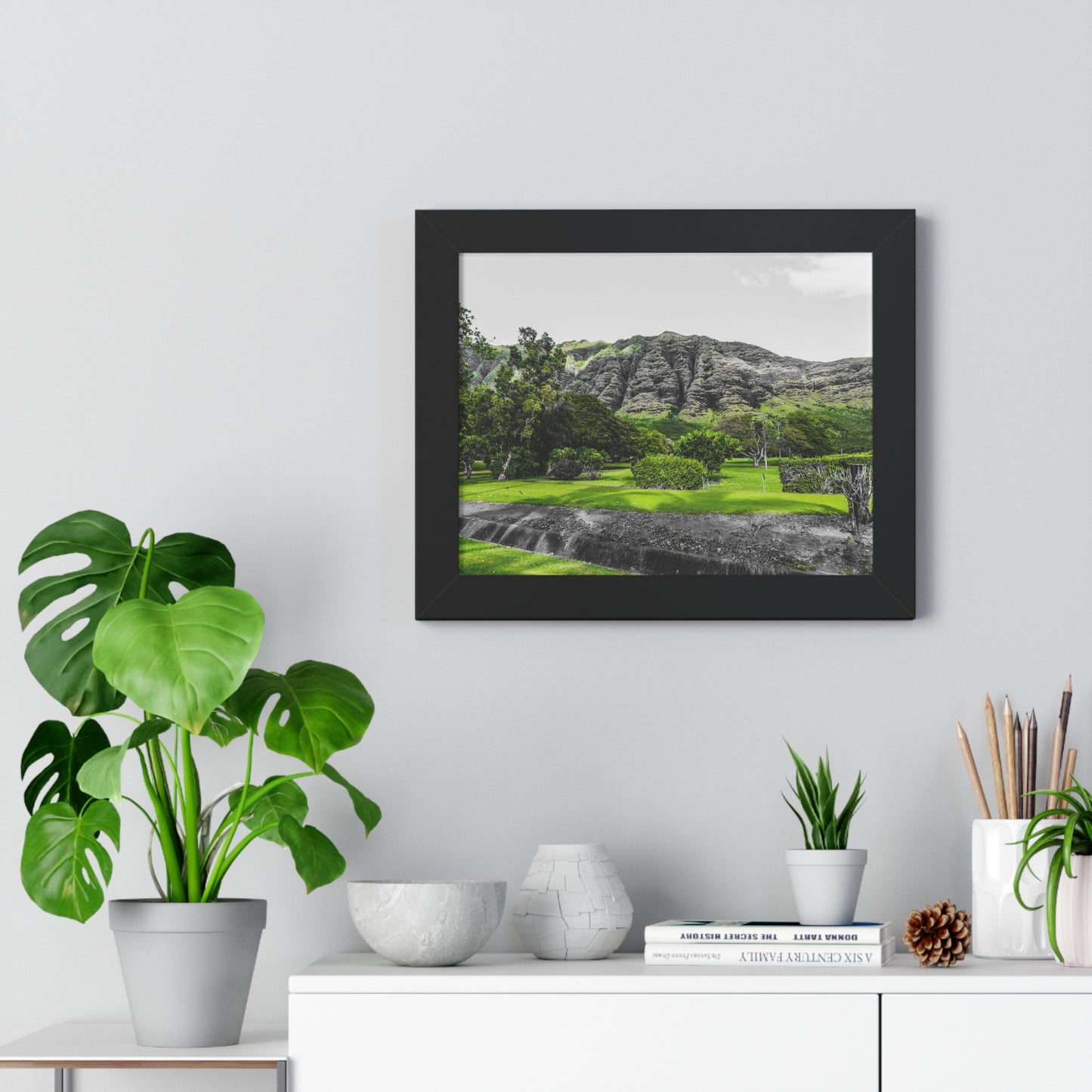 Hawaiian Majesty: Stunning Mountain Range - Framed Photography Print