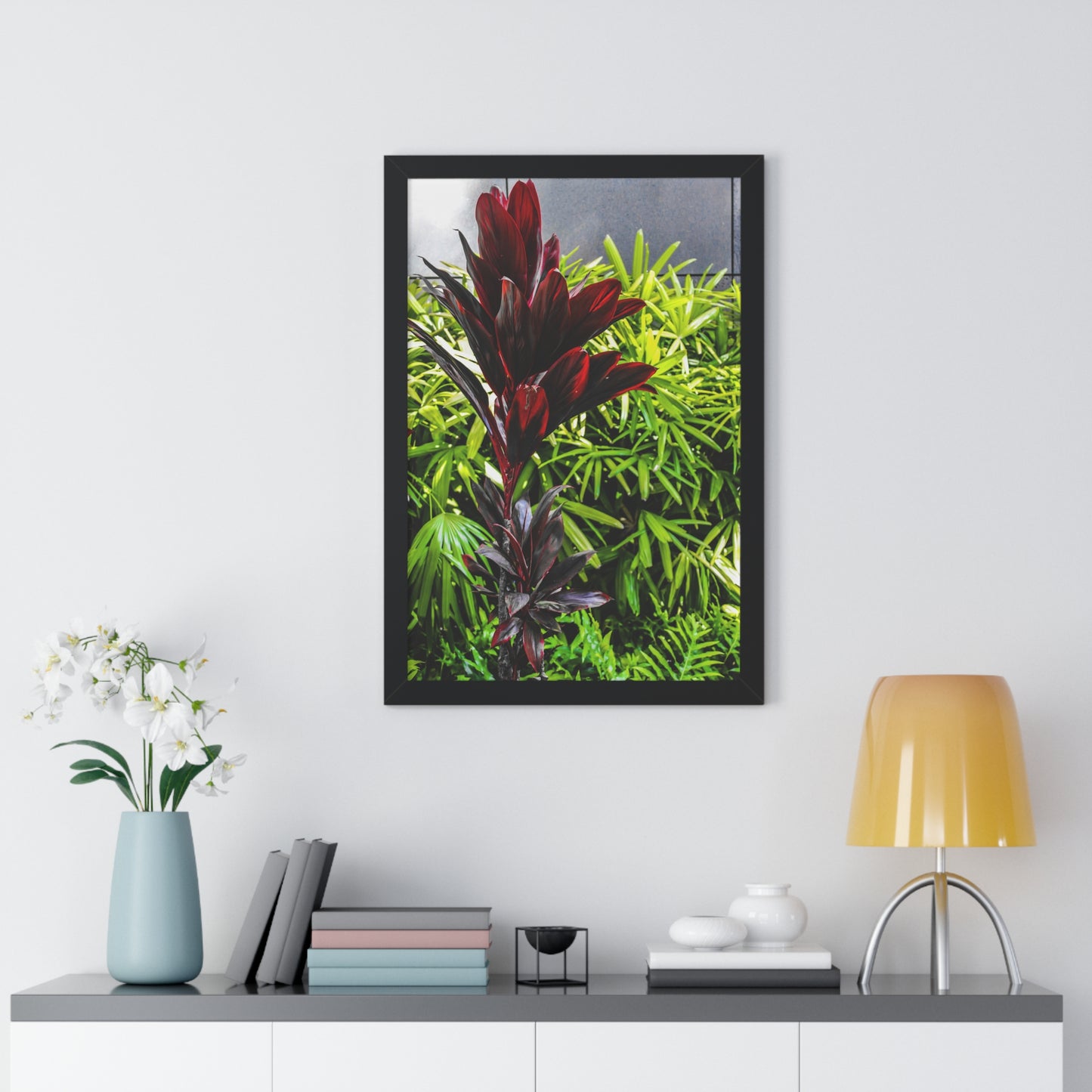 Tropical Elegance: Vibrant Hawaiian Plant - Photography Print